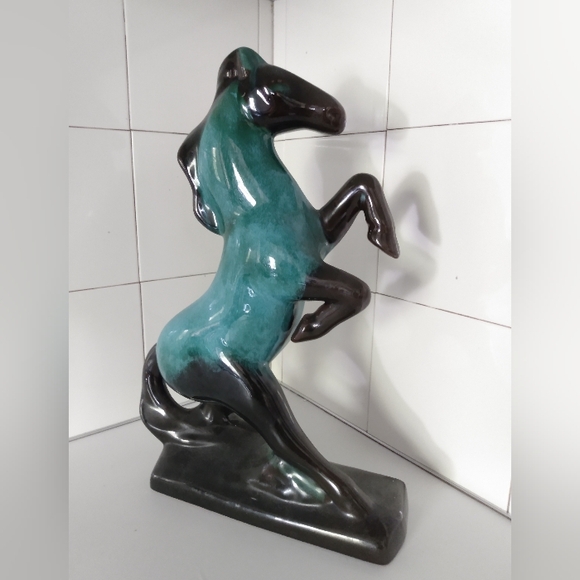 Blue Mountain Pottery Horse - Picture 3 of 8